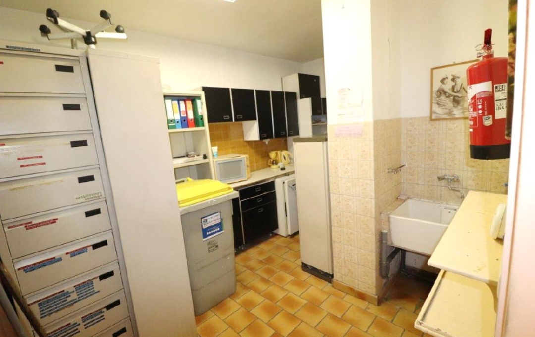 Annonces 66000 : Local / Bureau | PERPIGNAN (66000) | 174 m2 | 168 000 € 